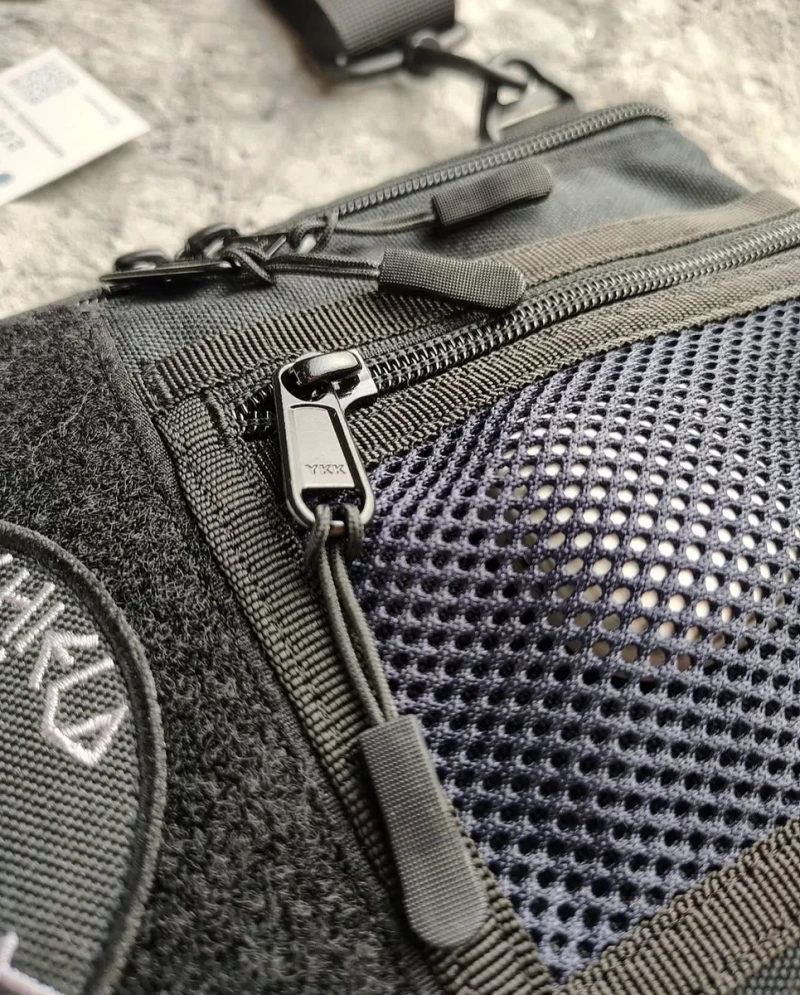 Сумка через плече cordura з велкро для патчів сіткою крос-боді унісекс пласка c панелью полем липучкой кроссбоди на плечо mesh плоская городская edc — фото 7