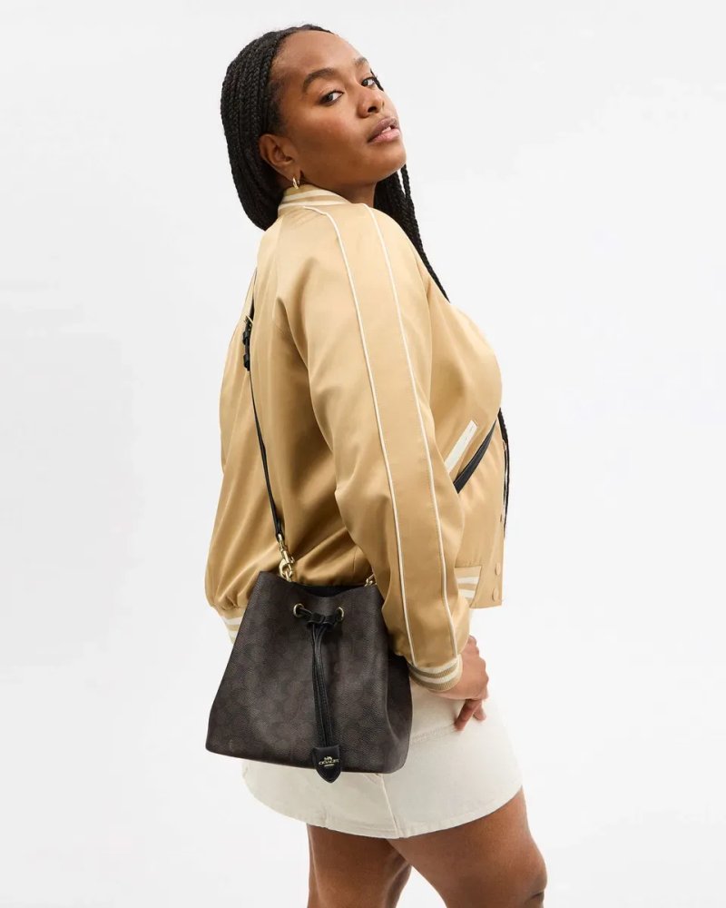 Сумка чоловіча Coach Coach Rowan Bucket Bag In Signature Canvas — фото 4