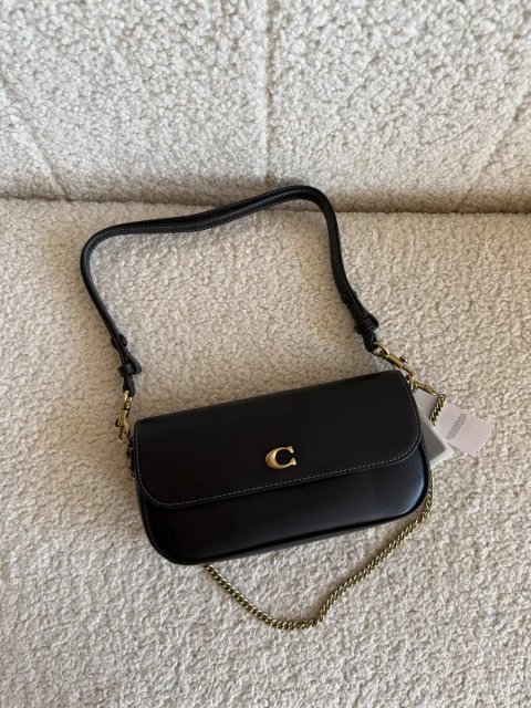 Сумка Coach Brook Flap Chain Bag шкіряна
