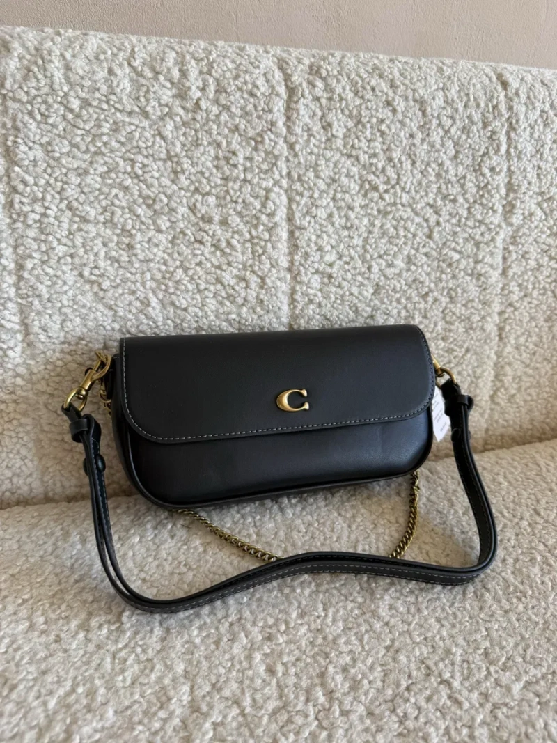 Сумка Coach Brook Flap Chain Bag шкіряна — фото 2