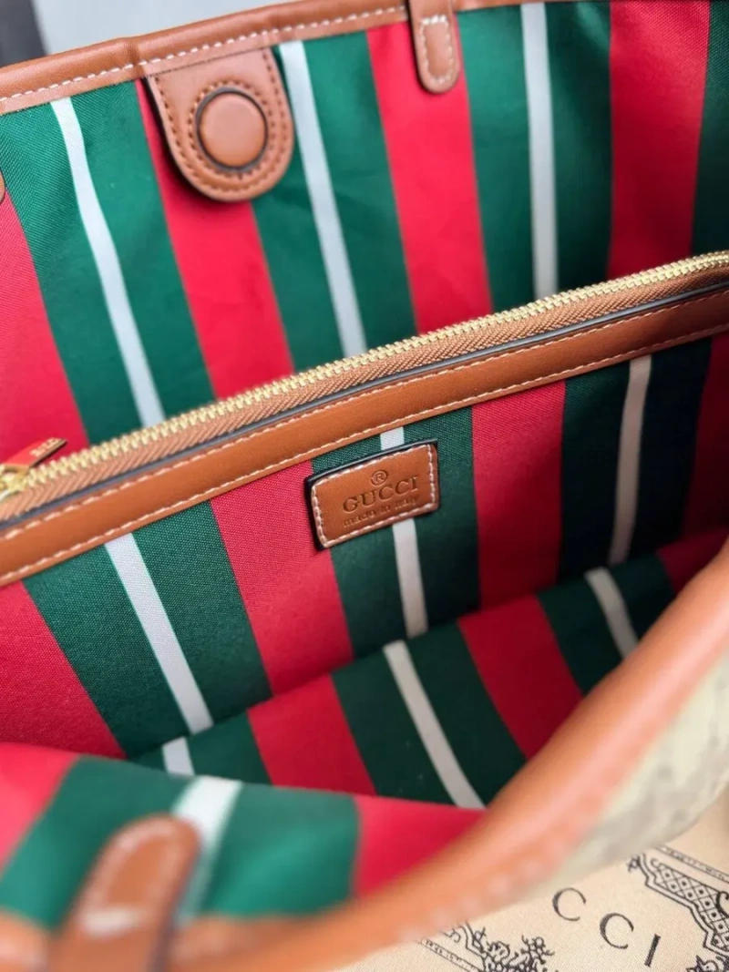 Сумка Gucci Emblem medium tote bag, жіноча сумка гучі тоут емблем, шкіряна сумка — фото 8