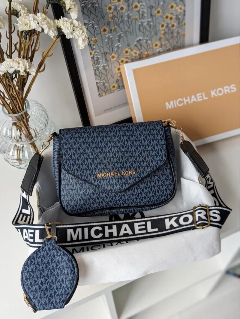 Сумка кросс боді Michael Kors в кольорах — фото 2