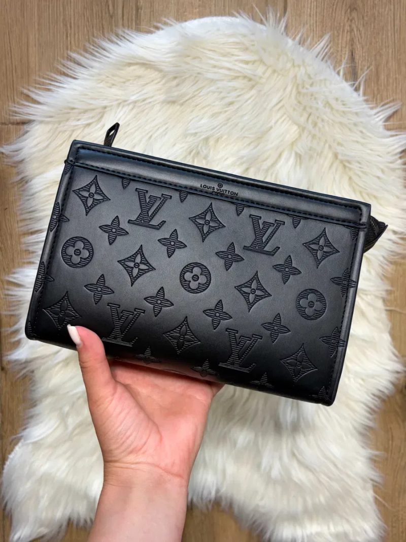 Сумка Louis Vuitton через плече | Бананка LV | Стильна барсетка Луї Віттон — фото 4