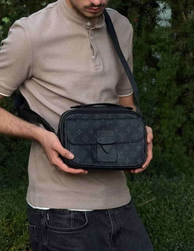 Сумка Louis Vuitton черная мужская кожная сумка LV через плечо барсетка Луи Витон барсетка Лв | Сумка чоловіча шкіряна Луї Вітон чорна ЛВ сумка LV — фото 7