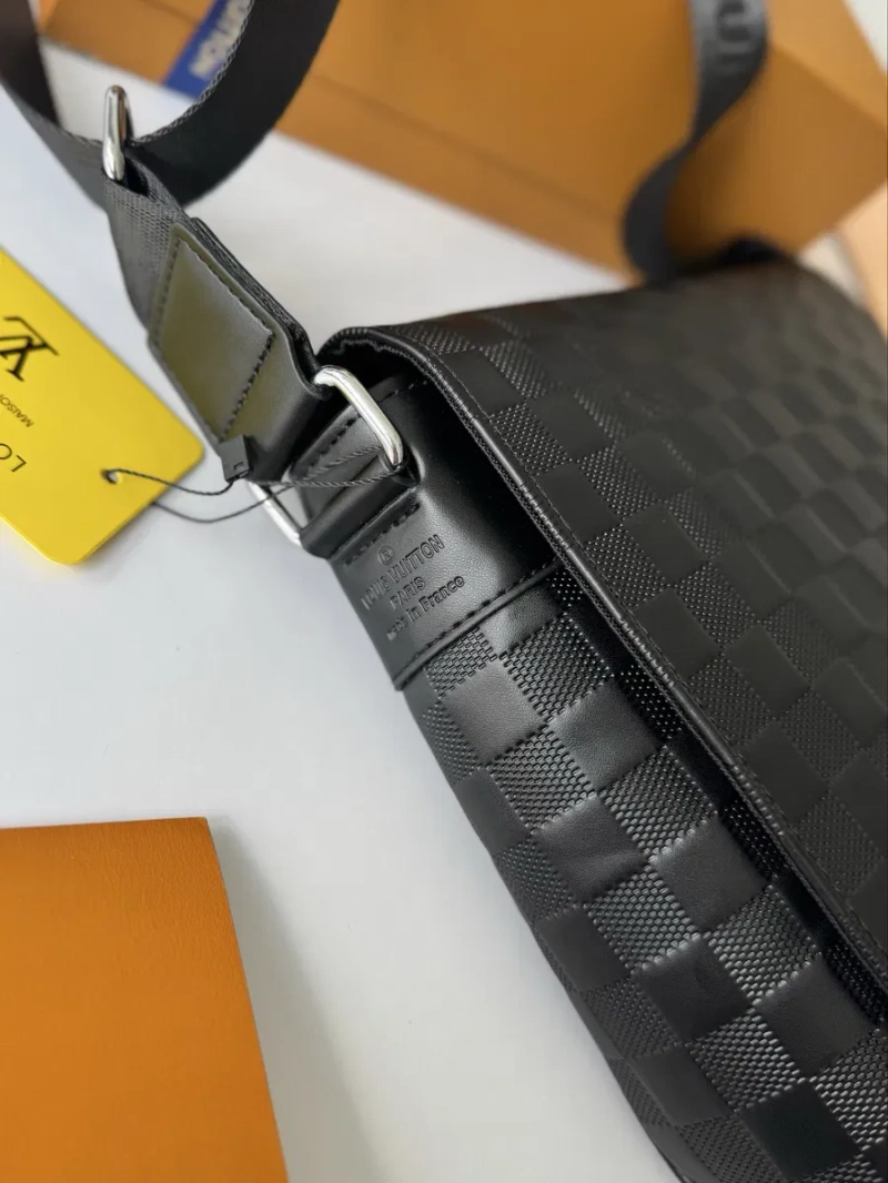 Сумка Louis Vuitton District, чоловічий месенджер луі вітон, мужская сумка через плечо, кожаная — фото 4
