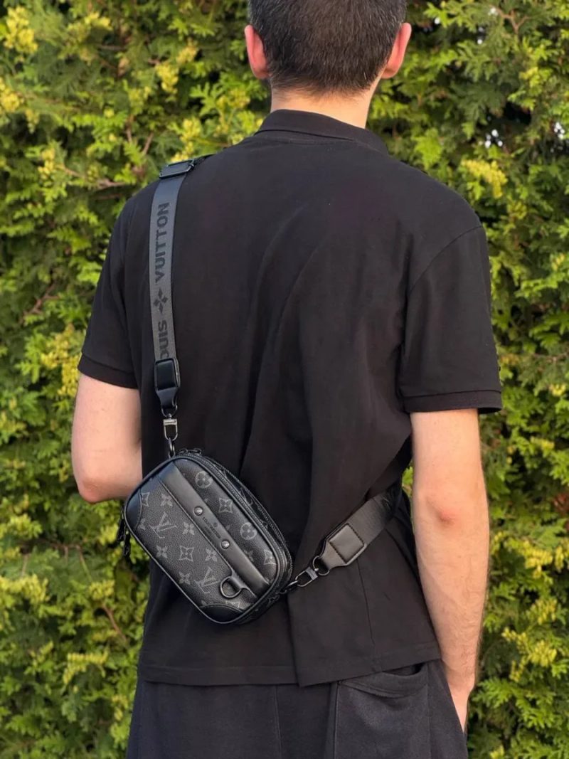 Сумка Louis Vuitton кожаная мужская черная Lv спортивная Луи Витон | Сумка через плече чорна LV чоловіча барсетка Луї Вітон біла сумка Louis Vuitton — фото 6