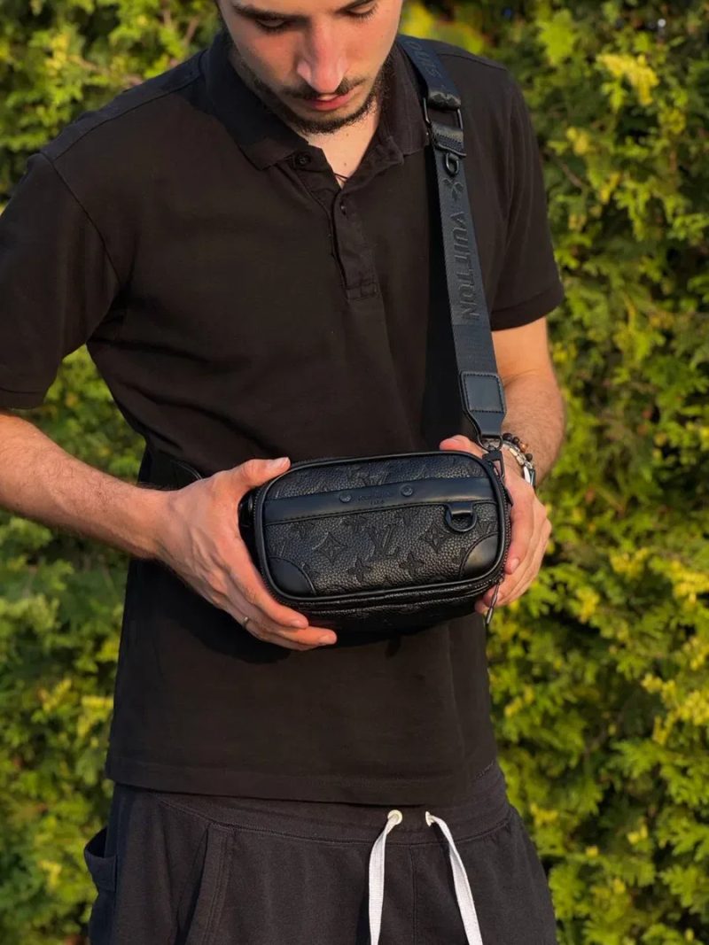 Сумка Louis Vuitton кожаная мужская черная Lv спортивная Луи Витон | Сумка через плече чорна LV чоловіча барсетка Луї Вітон біла сумка Louis Vuitton — фото 7
