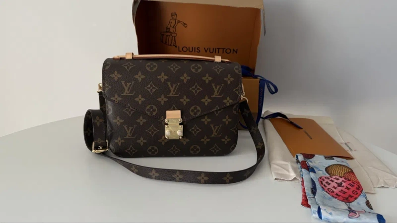 Сумка Louis Vuitton Pochette Metis — фото 8
