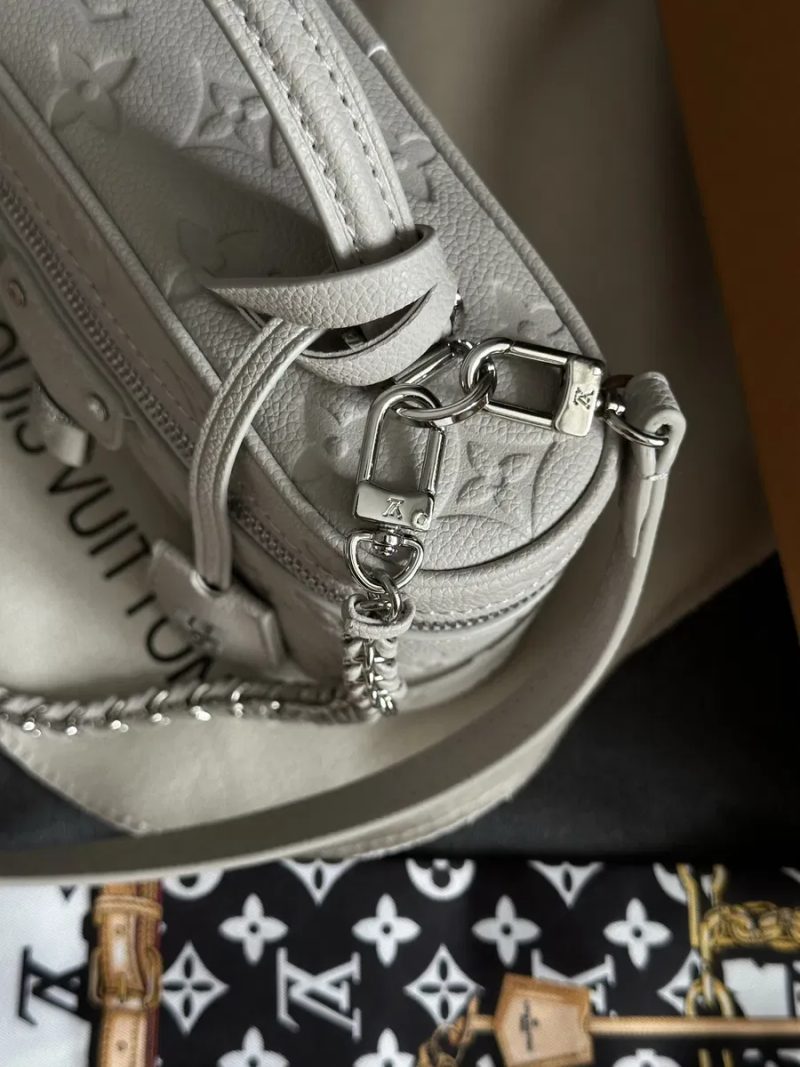 Сумка Louis Vuitton в натуральній шкірі, vanity chain pouch, lv , луі вітон — фото 2