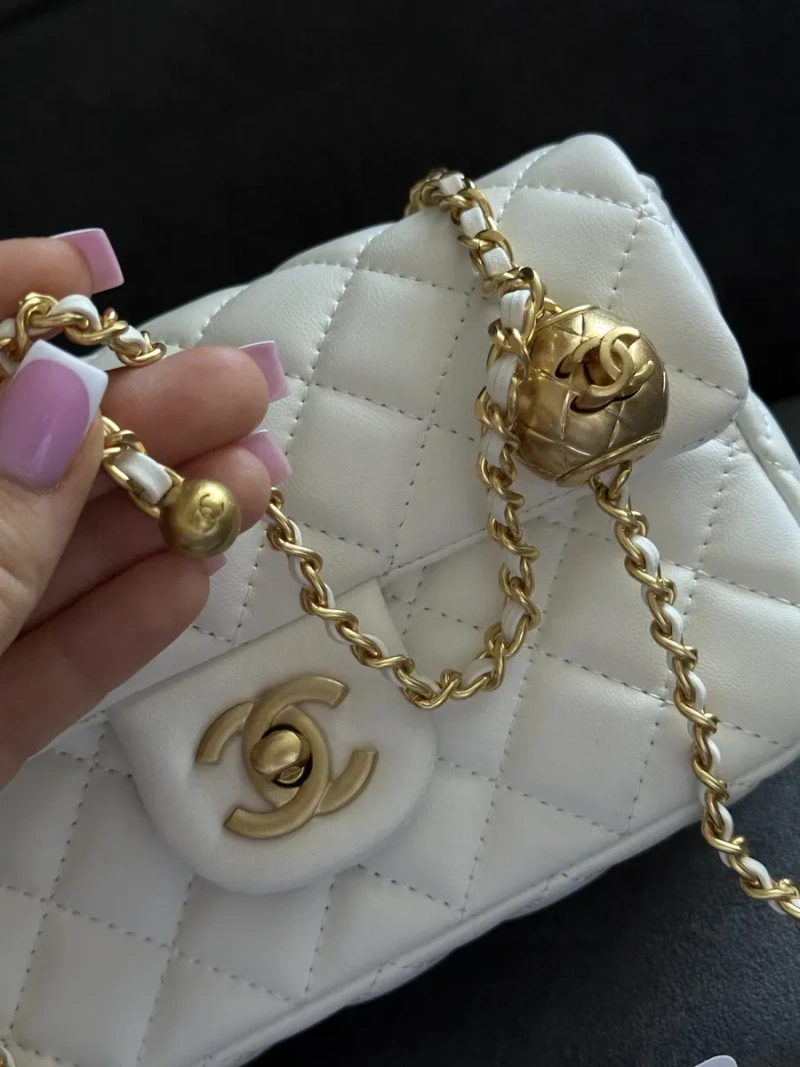 Сумка шкіряна chanel, шанель біла та чорна — фото 4