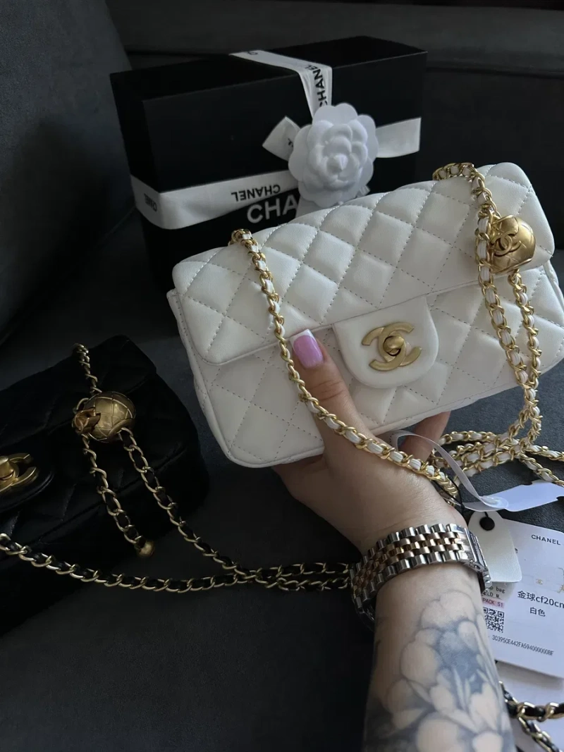 Сумка шкіряна chanel, шанель біла та чорна — фото 8