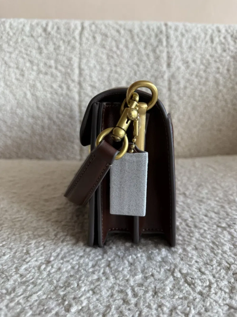 Сумка жіноча Coach Tabby Shoulder Bag 26 — фото 5