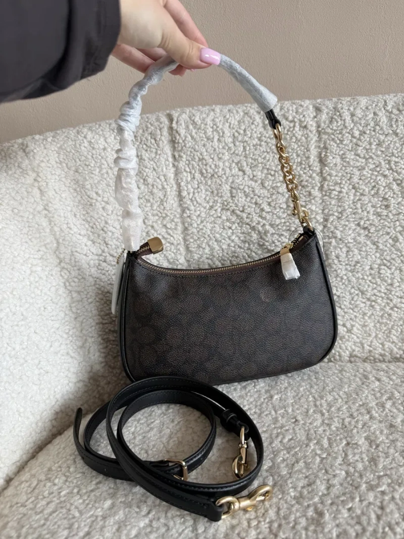 Сумка жіноча Coach Teri Shoulder Bag — фото 4