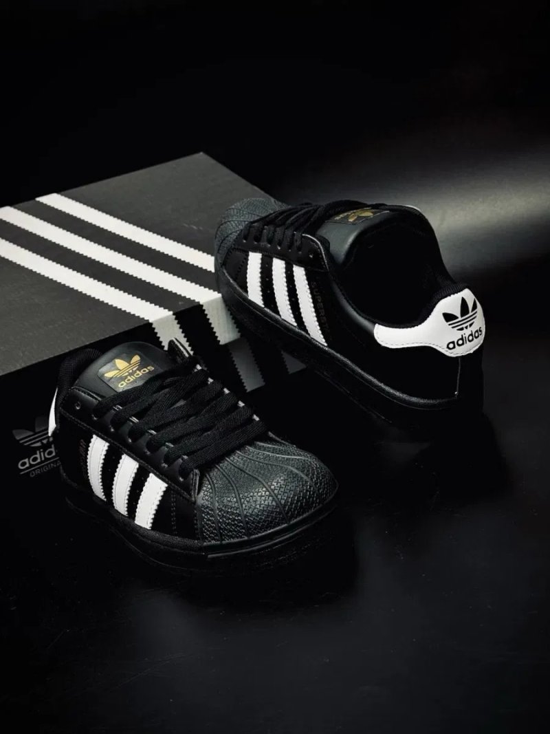 Суперстар адідас жіночі • чорні адідаси • adidas superstar натуральна шкіра • золотисті суперстари • кросовки жіночі підліткові адідас — фото 7