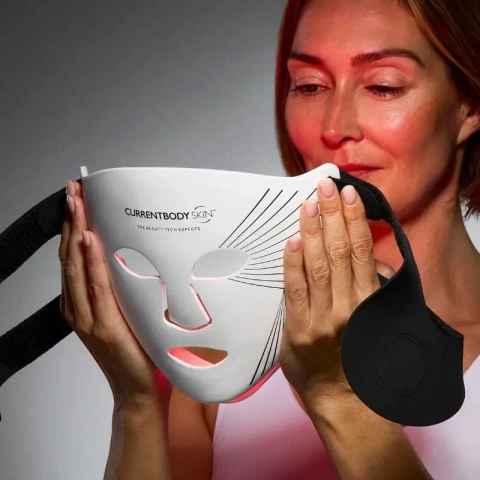 Світлодіодна маска для покращення шкіри CurrentBody Skin Series 2 + подарунок