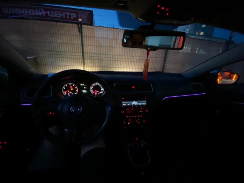 Свіжопригнана Volkswagen Jetta 2012 — фото 8