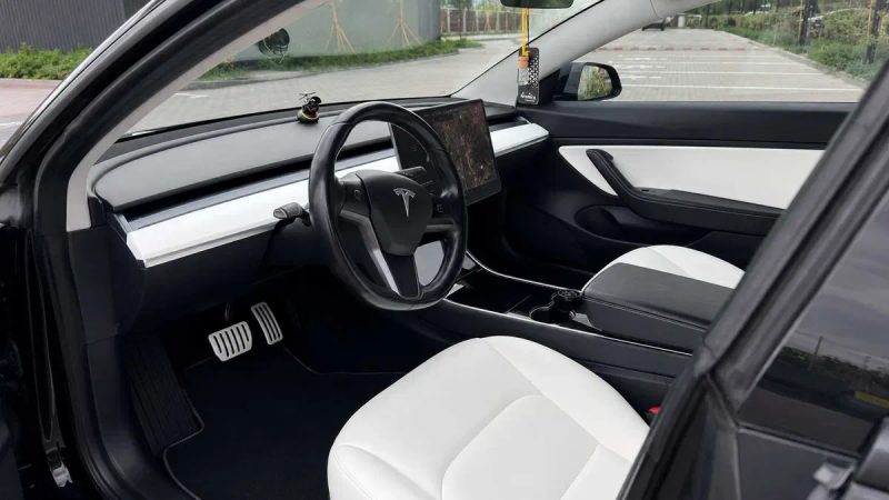 Тесла 3 2018 Перформанс Tesla 3 82kwt Performance 2018 — фото 4