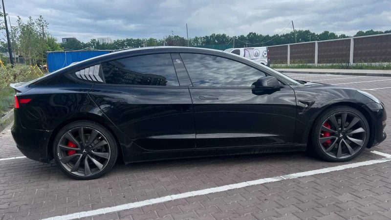 Тесла 3 2018 Перформанс Tesla 3 82kwt Performance 2018 — фото 5