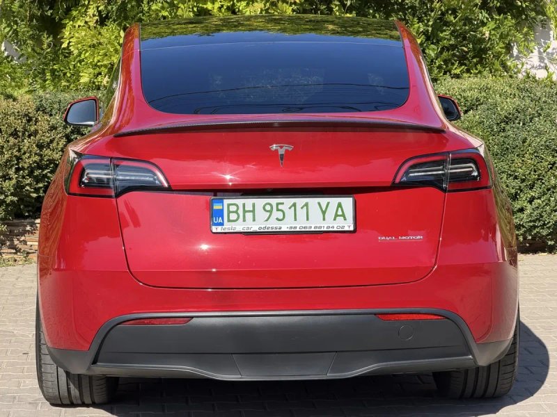Tesla Model Y 2023 год Performance 60 тыс км — фото 5