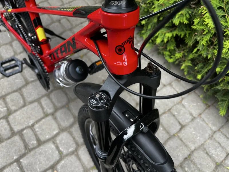 Titan Mars 24 велосипед Shimano магнієва рама дискові гальма — фото 7
