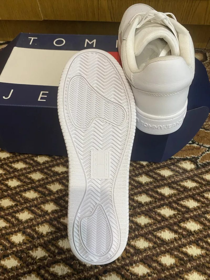 Tommy Hilfiger, жіночі кеди 42 розмір, устілка 27 см — фото 3