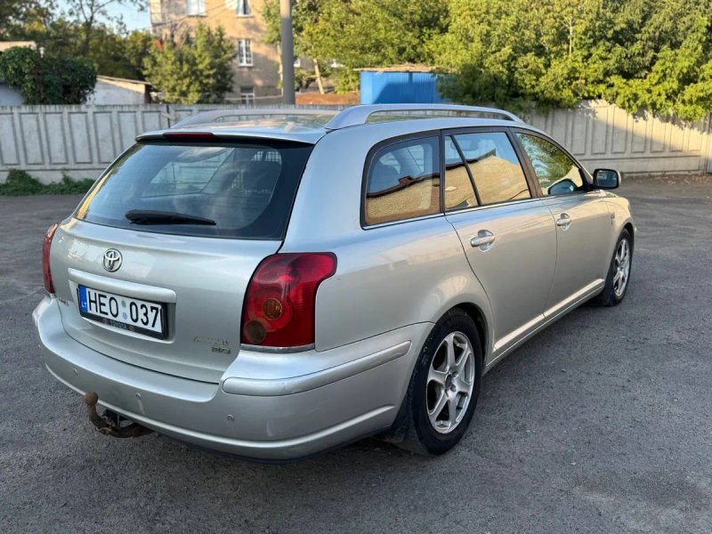 Тойота авенсис 2.0 д механіка — фото 3