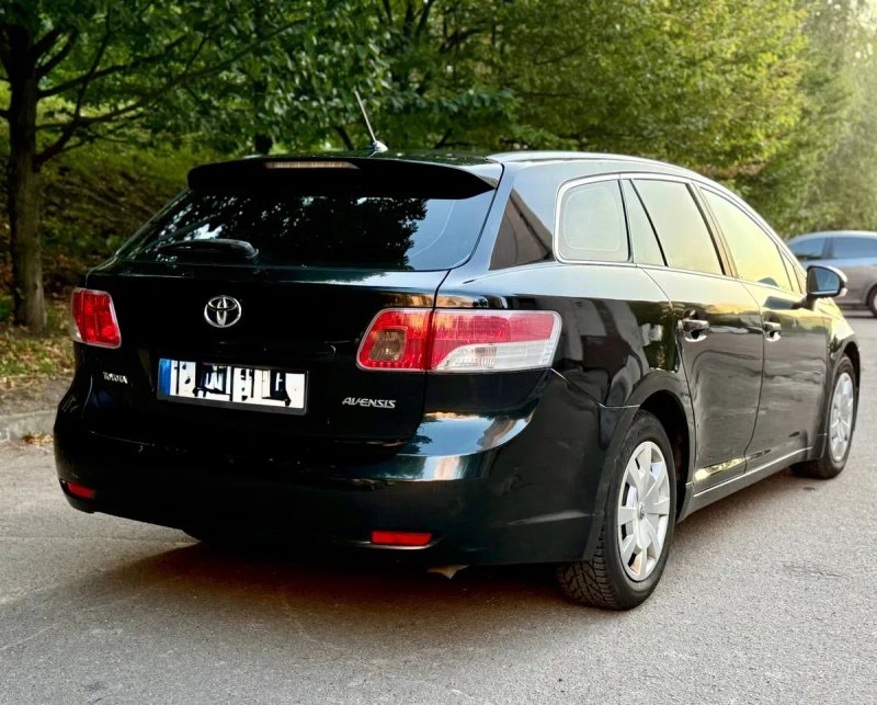 Toyota Avensis 2.0 TDI — фото 4