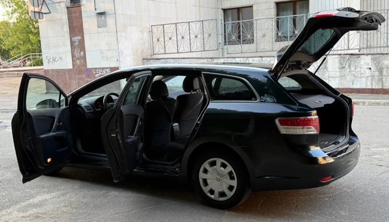 Toyota Avensis 2.0 TDI — фото 7