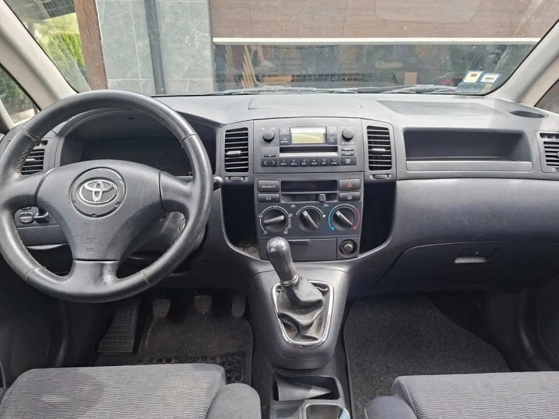 Toyota corolla verso,Klima,134 KM.Авто у Львові,в Начвності,без завдатків!!! — фото 5