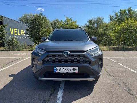 Toyota RAV4 2020 Гібрид