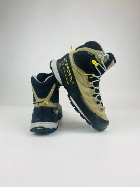 Трекінгові черевики La Sportiva 37,5 розмір