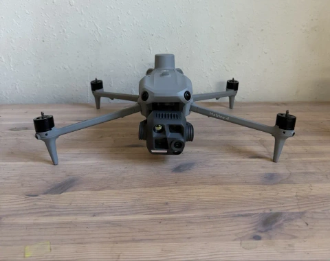 Тушка дрон Dji matrice 4t наліт 7 год.