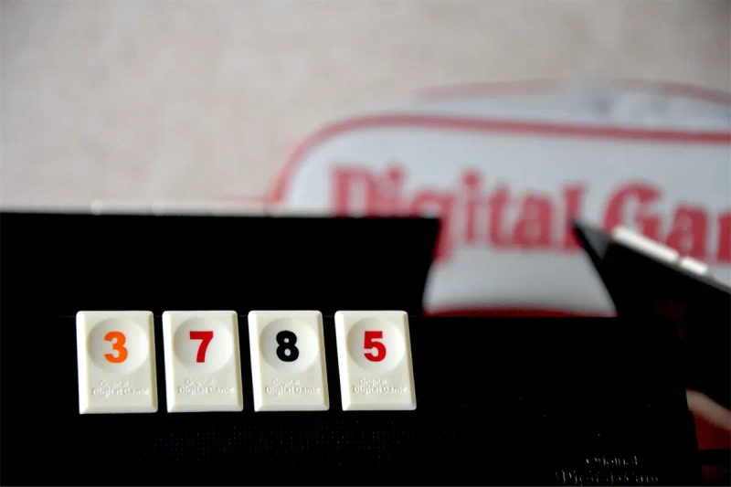 УКРАЇНСЬКОЮ! Руммікуб (Rummikub, Rummy, Руммі) краще ніж Дженга, Уно — фото 7