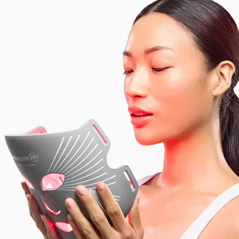 УЦІНКА! Світлодіодна маска CurrentBody Skin LED Multi Light Therapy Face Mask ORIGINAL + подарунок — фото 2