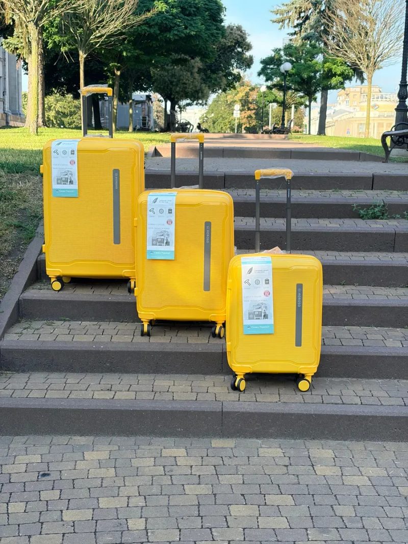 Валіза міцна з поліпропілену, всі розміри, кейс. — фото 8