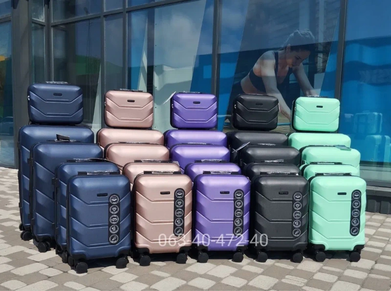 Валіза на колесах Wings 148 полікарбонат ударостійка — фото 3