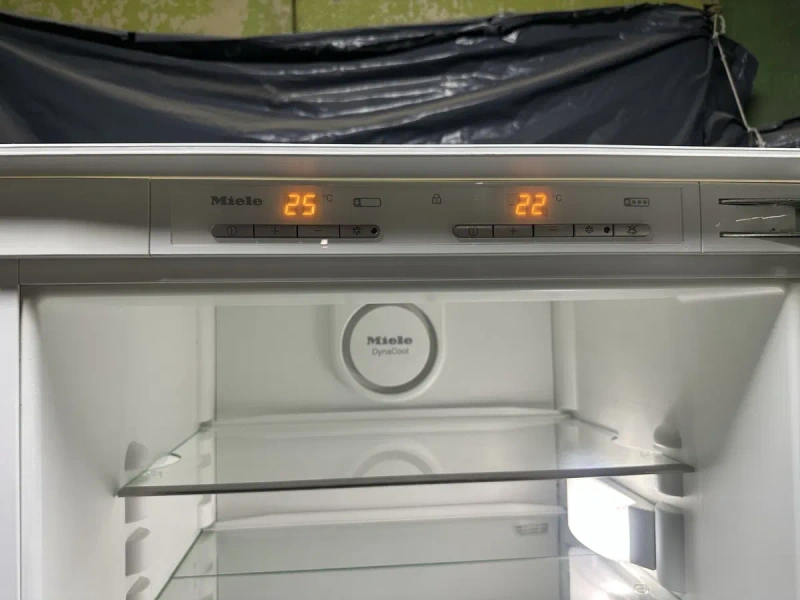 Вбудований холодильник Miele / A++/ No Frost / 262 л /  PerfectFresh /  177 см / SoftClose — фото 7