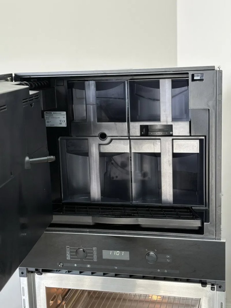 Вбудований комплект Miele H6100BP + CVA6401, духовка + кавомашина, преміум клас — фото 4