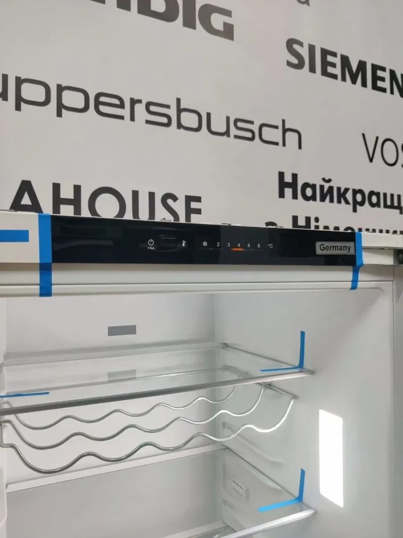 Вбудований суцільний холодильник VOLIA™ K7315E на 204 літра.Сенсор, Led. Автодотяжки. Виставковий зразок! Новый! Made in Germany. Без Морозилки! — фото 2