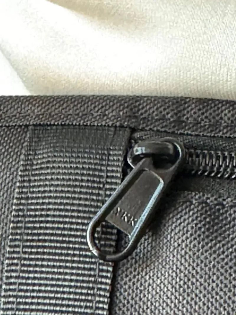 Велика сумка через плече Carhartt Delta Shoulder Pouch, чорна. — фото 4