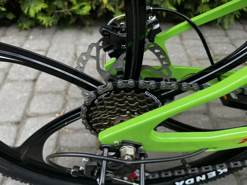 Велосипед Titan Magic 24” магнієва рама Shimano дискові гальма — фото 3
