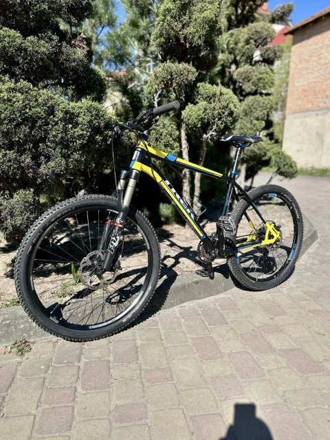 Велосипед Trek Elite 8.9