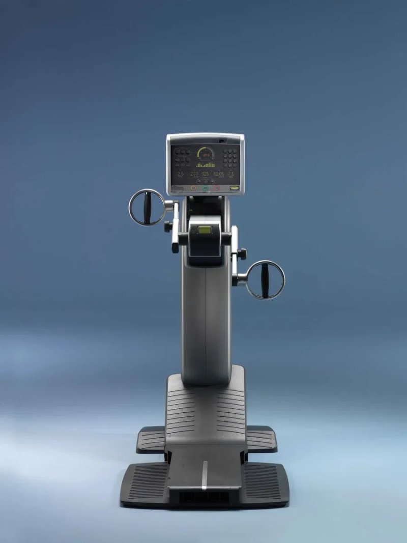 Велотренажер для рук TechnoGym Top Exite 700 Led — фото 2