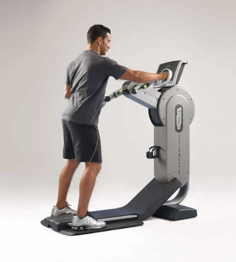 Велотренажер для рук TechnoGym Top Exite 700 Led — фото 7