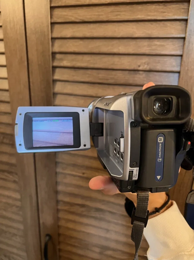 Відеокамера Sony DCR-TRV240E Digital8 / Hi8 / Video8 — укомплектований вінтажний сет в чудовому стані — фото 4