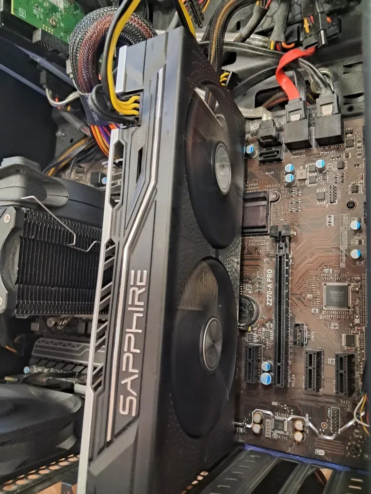 Видеокарта б\у SAPPHIRE PULSE RX570 4GB топ состояние и другие карты — фото 2