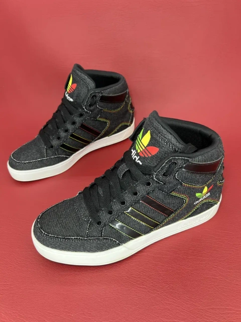 Високі кросівки-хайтопи 37.5р. Унісекс .Adidas Originals Rasta Denim (артикул V21148) з колекції 2012 року.