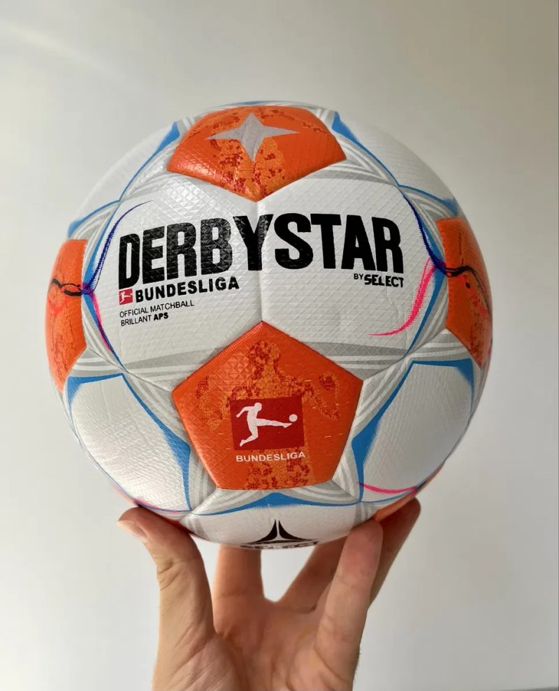 Високоякісний футбольний мяч Derbystar BundesLiga. Size 5. Термошов — фото 6
