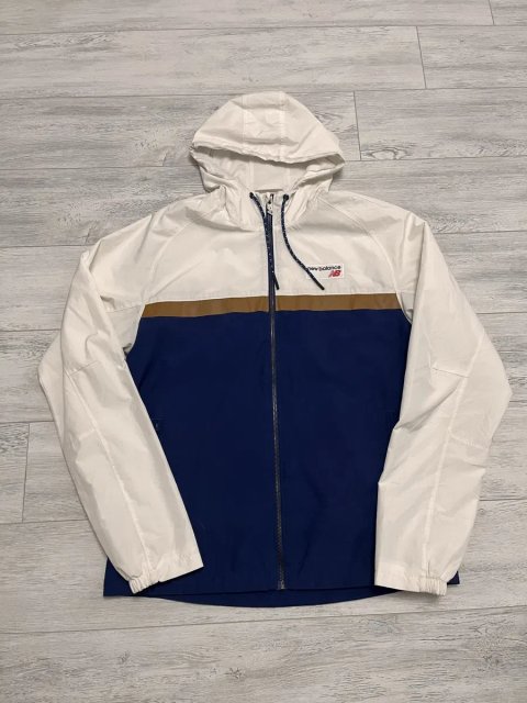 Вітровка New balance