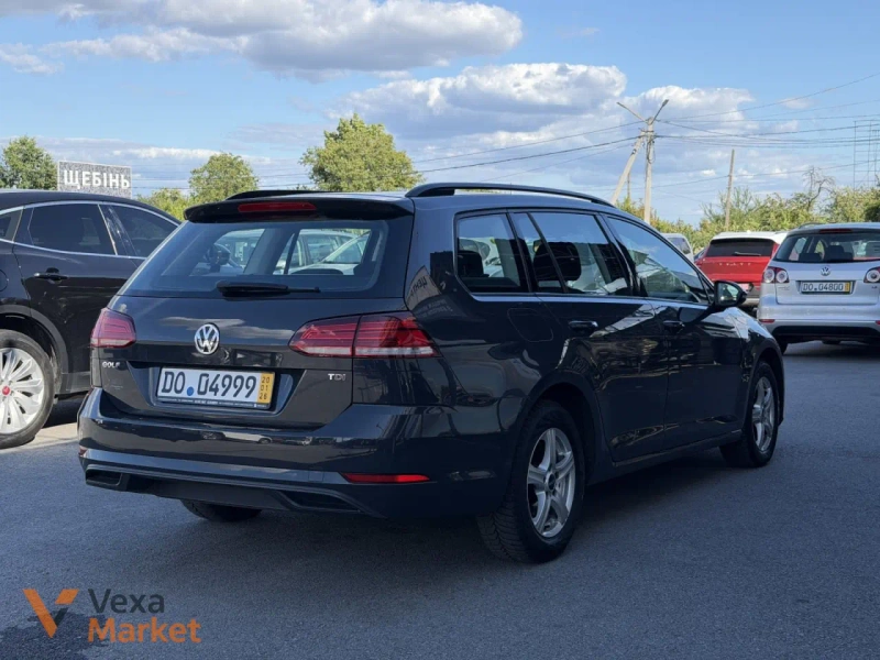 Volkswagen Golf 2017 Дизель 1.6л Сірий — фото 3